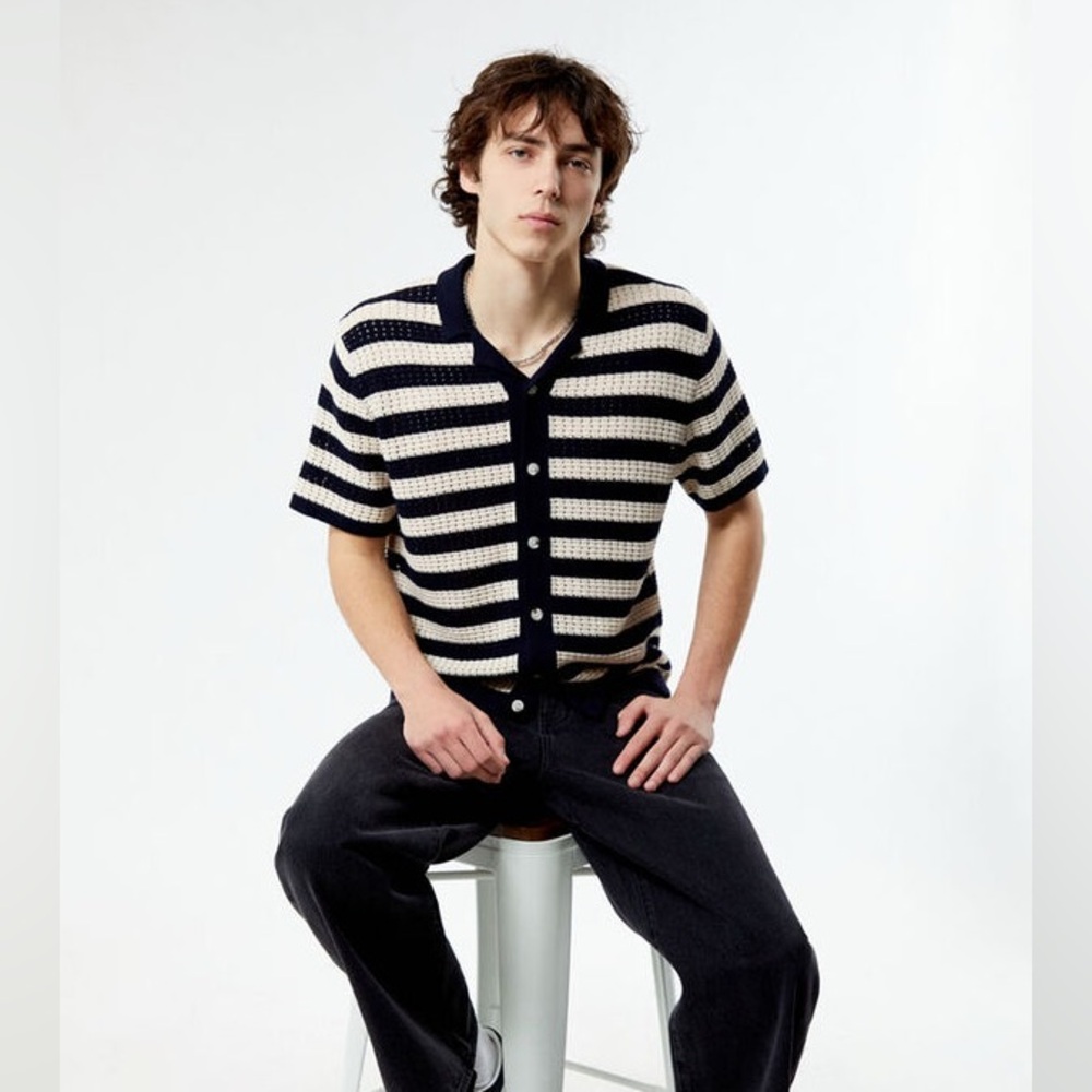 PacSun Blue  and Cream Knit Top